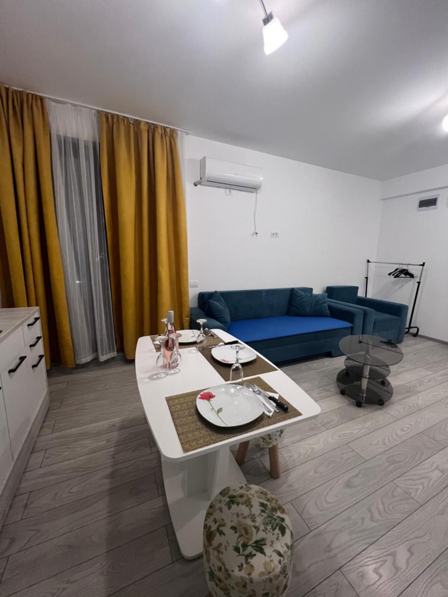 Cris Sunny Apartaments Năvodari Eksteriør bilde